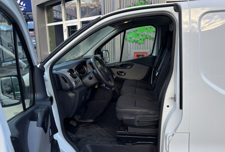Renault Trafic 1.6 DCI 125 GRAND CONFORT - Attelage 