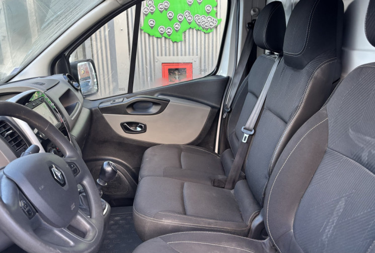 Renault Trafic 1.6 DCI 125 GRAND CONFORT - Attelage 