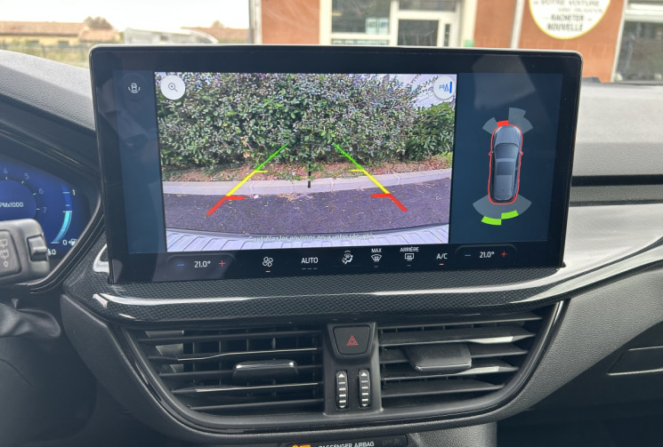 Ford Focus 1.0 Flexfuel/Ethanol E85  125 cv ST-Line Design