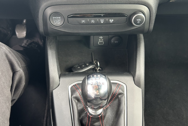 Ford Focus 1.0 Flexfuel/Ethanol E85  125 cv ST-Line Design