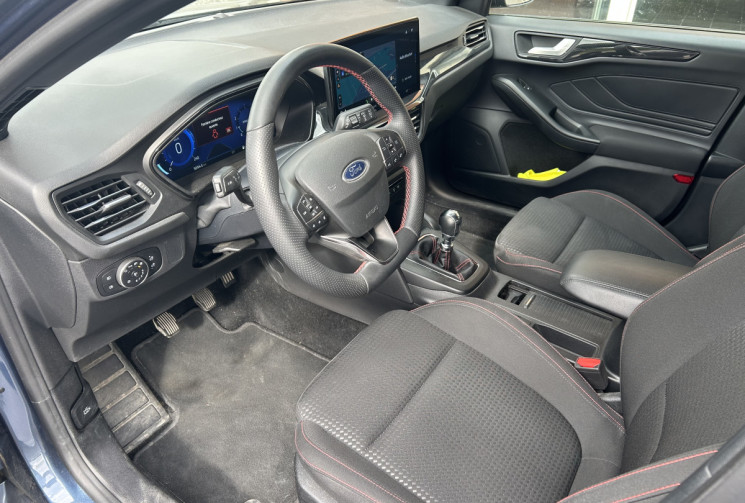 Ford Focus 1.0 Flexfuel/Ethanol E85  125 cv ST-Line Design