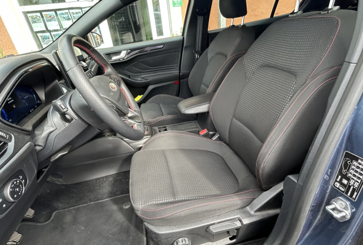 Ford Focus 1.0 Flexfuel/Ethanol E85  125 cv ST-Line Design