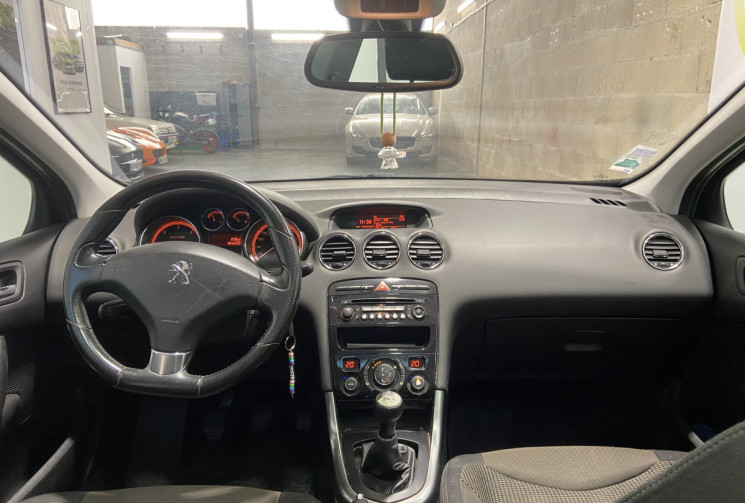 Peugeot 308 1.6 HDI 90 STYLE TOIT PANORAMIQUE