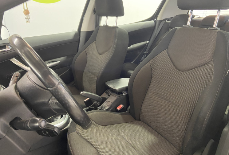 Peugeot 308 1.6 HDI 90 STYLE TOIT PANORAMIQUE