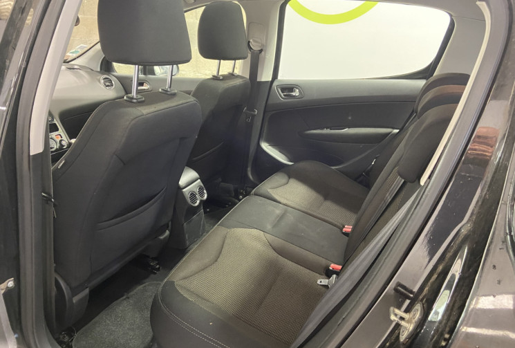 Peugeot 308 1.6 HDI 90 STYLE TOIT PANORAMIQUE