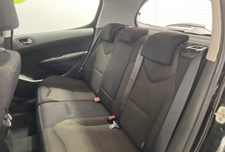 Peugeot 308 1.6 HDI 90 STYLE TOIT PANORAMIQUE