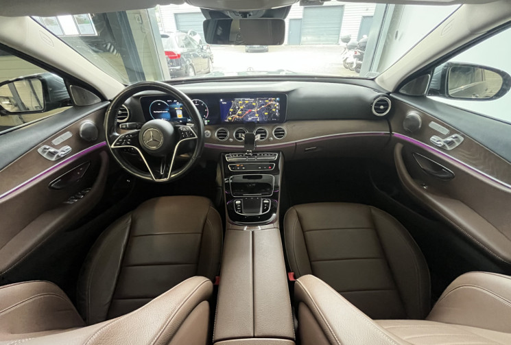 Mercedes CLASSE E 220 d 4MATIC EXCLUSIVE 194 ch/Suivi Mercedes/Burmester/Sièges chauffants AV/AR
