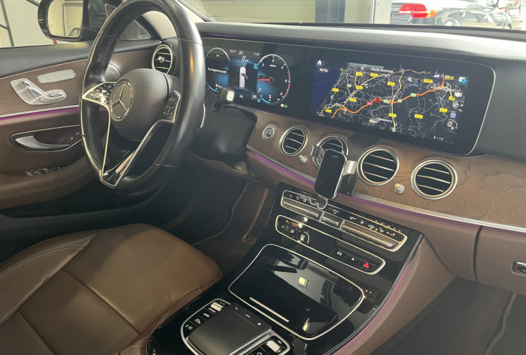 Mercedes CLASSE E 220 d 4MATIC EXCLUSIVE 194 ch / SUIVI MERCEDES / FULL OPTIONS / Vidange de boîte