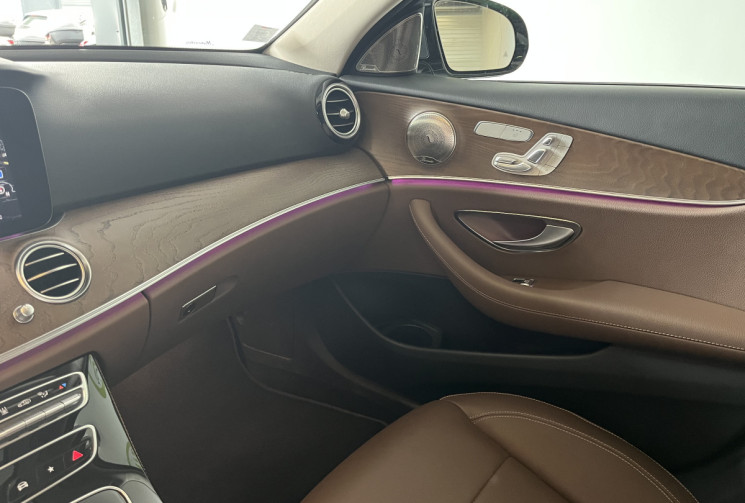 Mercedes CLASSE E 220 d 4MATIC EXCLUSIVE 194 ch / SUIVI MERCEDES / FULL OPTIONS / Vidange de boîte