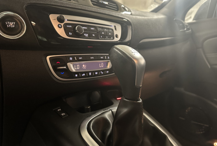 Renault Scénic  1.5 dCI 110 Edition Bose / Très bien entretenu / Semi-cuir / Régulateur / Radar AR