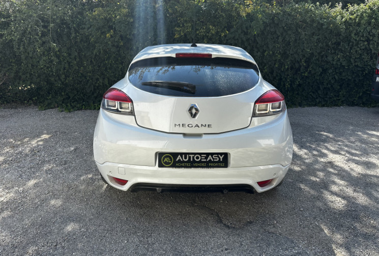 Renault Megane 3 Coupé 1.9 dCi 130ch FAP Monaco GP eco² Euro5