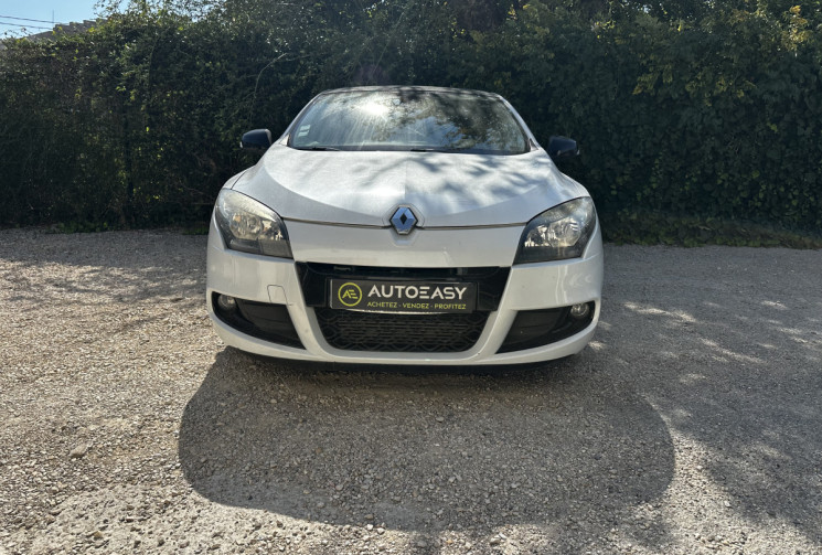 Renault Megane 3 Coupé 1.9 dCi 130ch FAP Monaco GP eco² Euro5