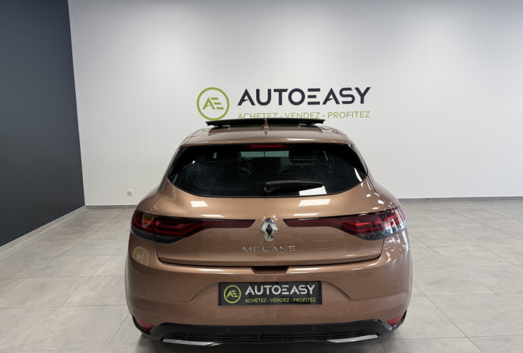 Renault Megane IV Phase 2 21B Intens Hatchback 1.5 Blue dCi 115 ch / Suivi complet Renault