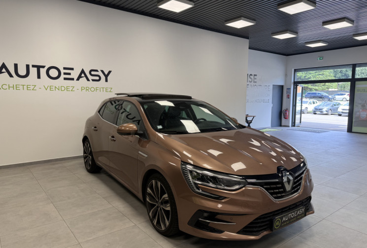 Renault Megane IV Phase 2 21B Intens Hatchback 1.5 Blue dCi 115 ch / Suivi complet Renault