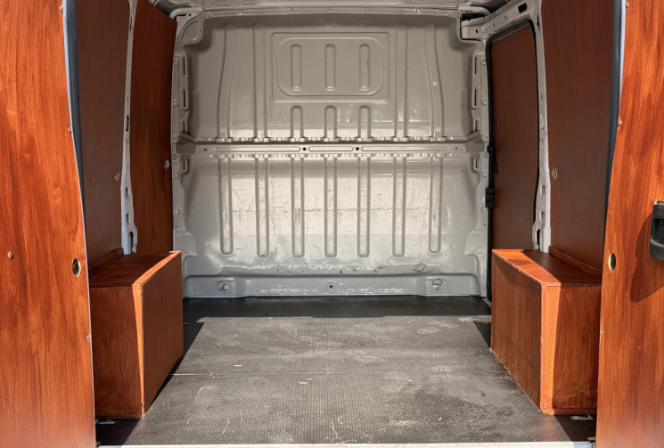 FIAT Ducato Phase II Fourgon 2.2 MJT 140 ch /  PAS DE TVA / Camera de recul / 1ere main