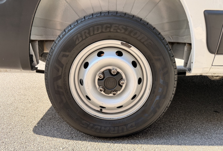 FIAT Ducato Phase II Fourgon 2.2 MJT 140 ch /  PAS DE TVA / Camera de recul / 1ere main