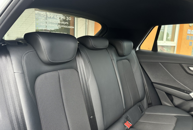 Audi Q2 35 TFSI 150ch COD S line S tronic 7 / Suivi Audi - Virtual cockpit 