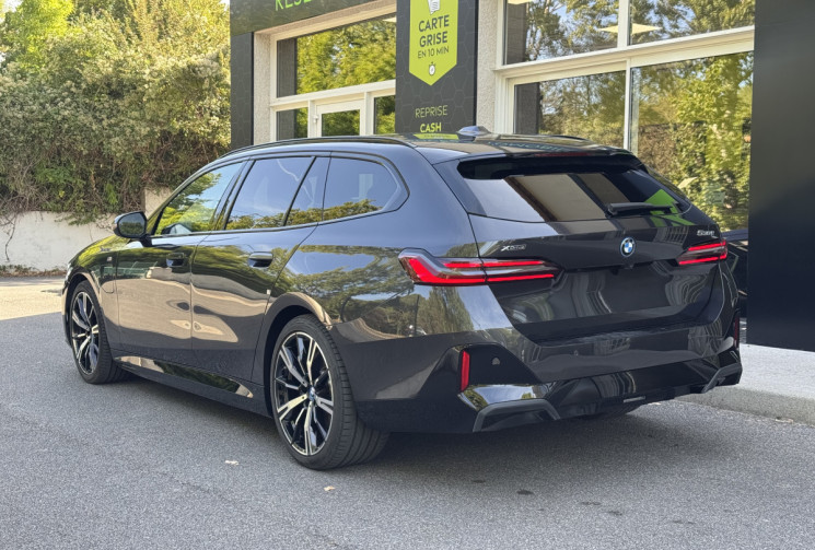 BMW SERIE 5 TOURING M Sport 530e xDrive 299 G61 / FULL Options / 1ere main / TVA apparente 
