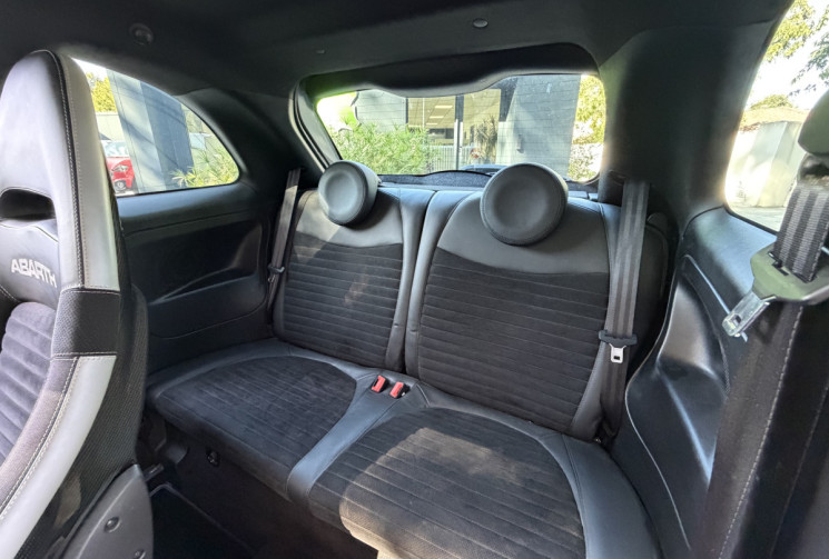 Abarth 500 595 1.4 T-Jet 180 Competizione / Pack Performance / Sabelt Carbone / Beats / Carplay / TO