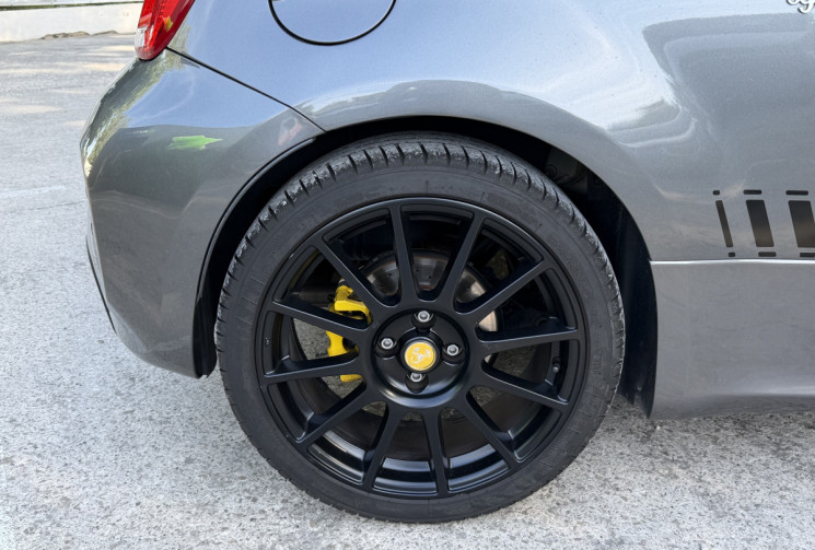 Abarth 500 595 1.4 T-Jet 180 Competizione / Pack Performance / Sabelt Carbone / Beats / Carplay / TO