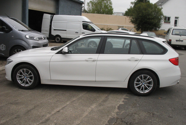 BMW SERIE 3 TOURING 2.0 316d Business SANS ADBLUE Coffre Electrique