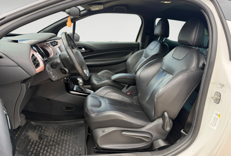 DS DS 3 1.2 EAT6 PURETECH GIVENCHY LE MAKEUP / CAMERA / CARPLAY