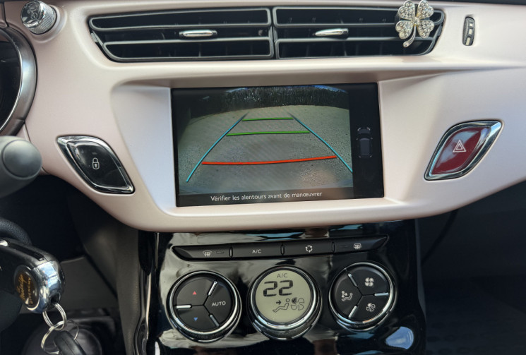 DS DS 3 1.2 EAT6 PURETECH GIVENCHY LE MAKEUP / CAMERA / CARPLAY