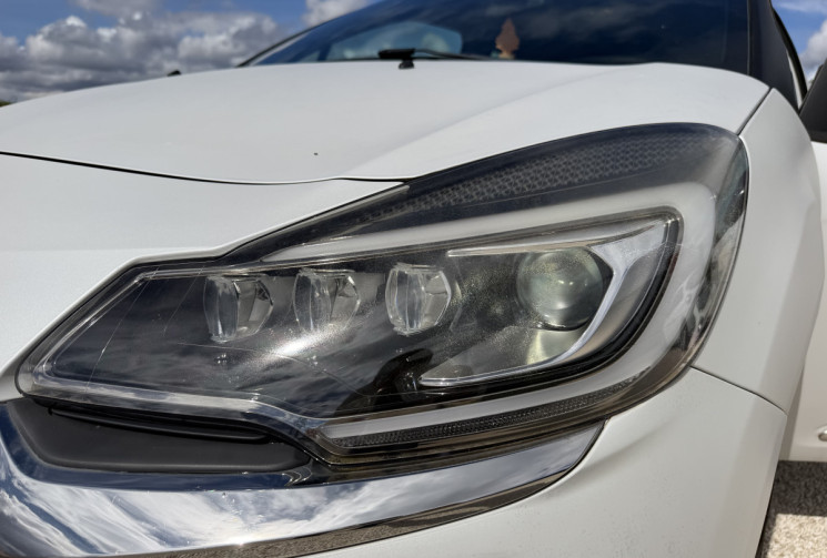 DS DS 3 1.2 EAT6 PURETECH GIVENCHY LE MAKEUP / CAMERA / CARPLAY / SIEGES CHAUFFANTS