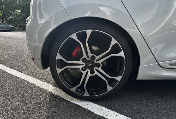 Renault Clio 1.6 T 220ch RS Trophy EDC 5p