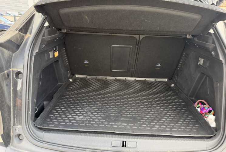 Peugeot 3008 1.5 BLUE HDI 130 ALLURE EAT8