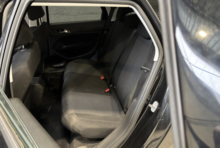 Peugeot 308 SW 1.5 BlueHDi 130 ch Allure EAT8 / Boîte automatique / CarPlay / Android Auto