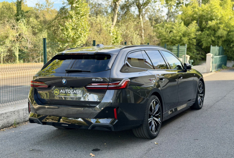 BMW SERIE 5 TOURING M Sport Pro 530e xDrive 299 G61 / FULL Options / 1ere main / TVA apparente 