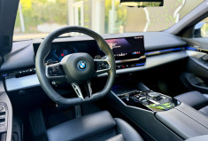 BMW SERIE 5 TOURING M Sport Pro 530e xDrive 299 G61 / FULL Options / 1ere main / TVA apparente 