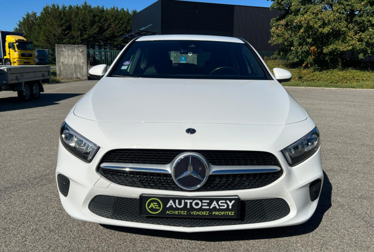 Mercedes Classe A  180 STYLE LINE 7G-DCT / Suivi Mercedes