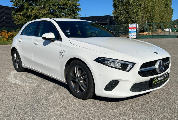 Mercedes Classe A  180 STYLE LINE 7G-DCT / Suivi Mercedes