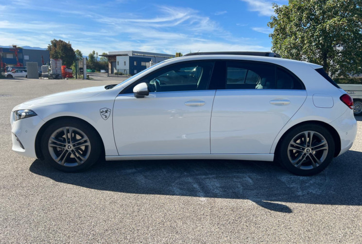 Mercedes Classe A  180 STYLE LINE 7G-DCT / Suivi Mercedes