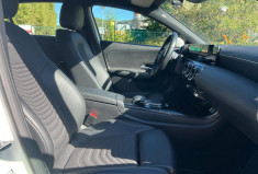 Mercedes Classe A  180 STYLE LINE 7G-DCT / Suivi Mercedes