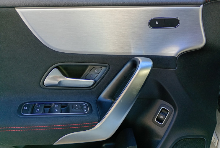 Mercedes CLA SHOOTING BRAKE 200 AMG Line