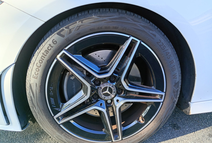 Mercedes CLA SHOOTING BRAKE 200 AMG Line