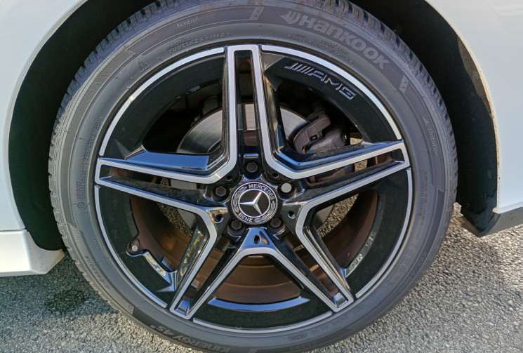 Mercedes CLA SHOOTING BRAKE 200 AMG Line