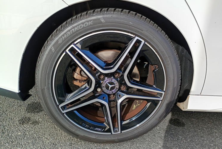 Mercedes CLA SHOOTING BRAKE 200 AMG Line