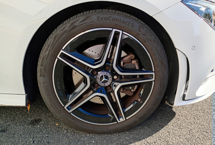 Mercedes CLA SHOOTING BRAKE 200 AMG Line