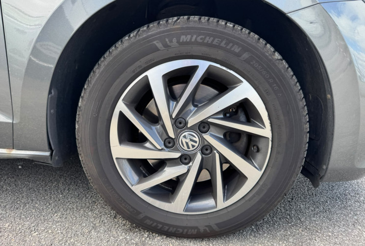 Volkswagen Touran 2.0 TDI 150ch BlueMotion Technology FAP Sound 7 places
