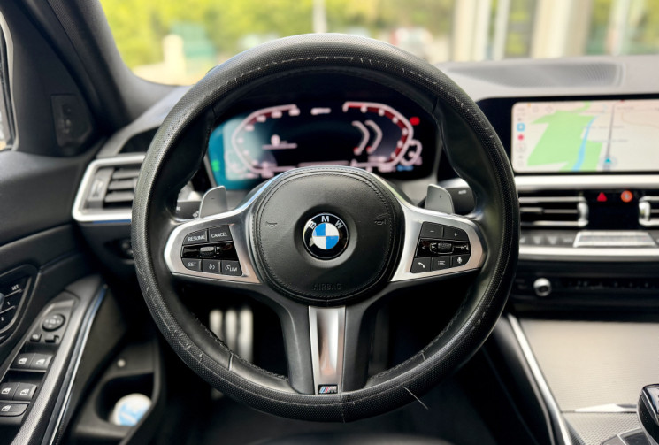 BMW Série 3 M Sport 330e 2.0 292 Plug in Hybrid Steptronic8 / 