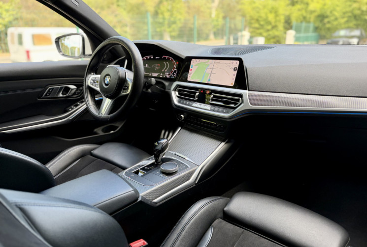 BMW Série 3 M Sport 330e 2.0 292 Plug in Hybrid Steptronic8 / 