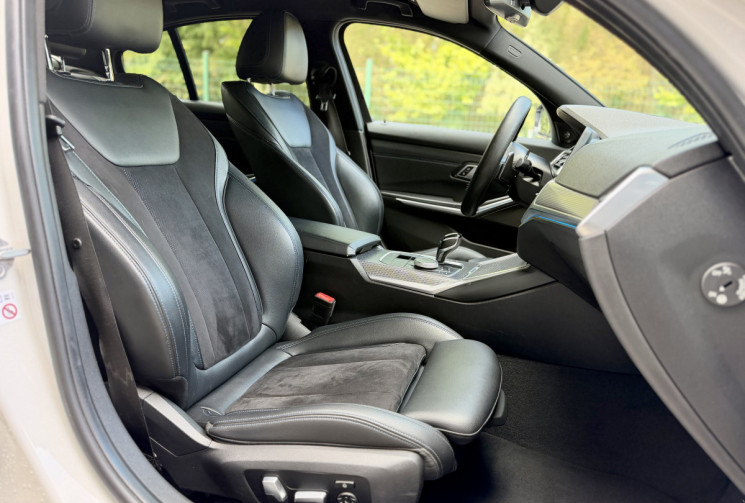BMW Série 3 M Sport 330e 2.0 292 Plug in Hybrid Steptronic8 / 