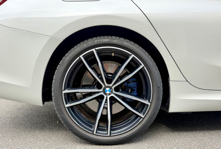 BMW Série 3 M Sport 330e 2.0 292 Plug in Hybrid Steptronic8 / CarPlay / Tete Haute / Attelage 
