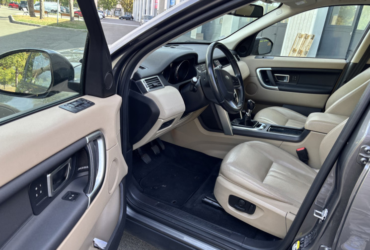 Land-Rover DISCOVERY SPORT 2.0 TD4 150 HSE 4x4 AUTO 7PL