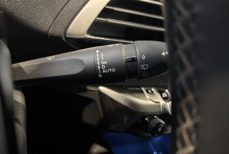 Peugeot 5008 1.5 BlueHDi 130 GT LINE 2018 / CARPLAY / CAMÉRA DE RECUL / 7 PLACES