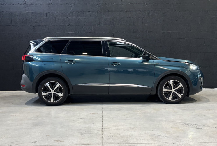 Peugeot 5008 1.5 BlueHDi 130 GT LINE 2018 / CARPLAY / CAMÉRA DE RECUL / 7 PLACES
